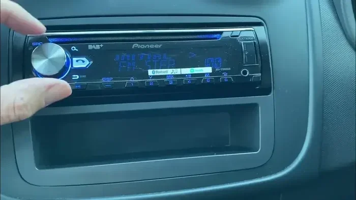 How Do I Reset My Digital Radio And Get It Working Again