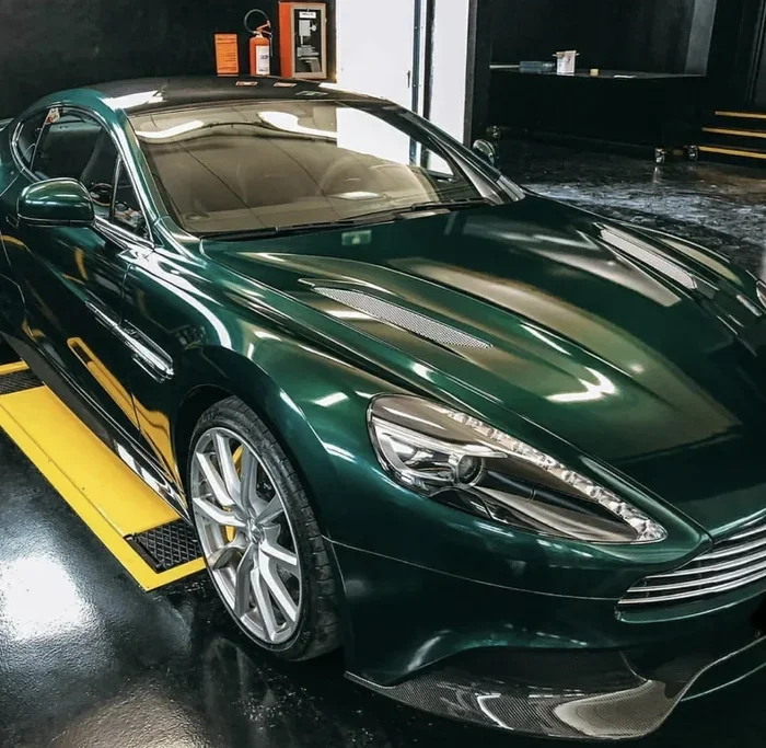 How to Vinyl Wrap a Car and Give It a Fresh New Look