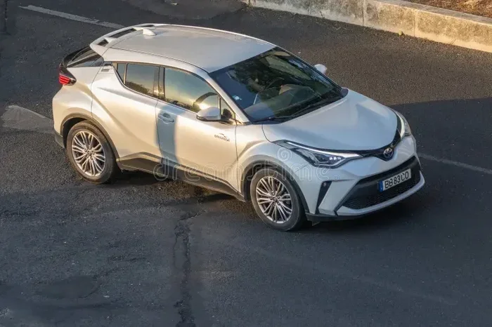 Does a Hybrid Charge While Driving and Save Money Now