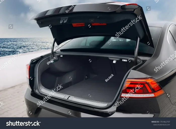 Why Do People Leave Their Trunks Open And What It Means