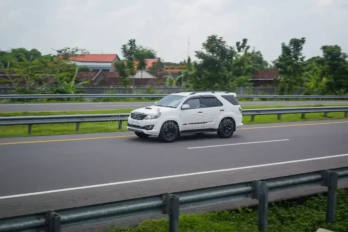 How Much Mileage Does a Fortuner Give on Real Roads